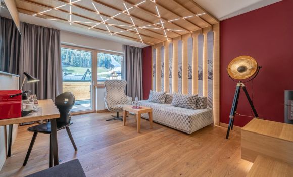 Hangout Suite
