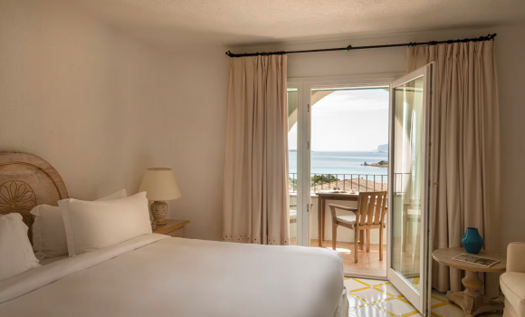 Deluxe Sea View Room