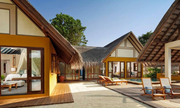 Two-bedroom Family Beach Bungalow With Pool