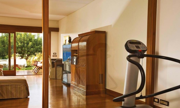 Deluxe Rooms Side Sea View with Gym Facilities