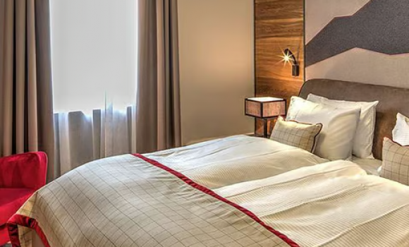 Deluxe Three Bedroom Alpine Suite