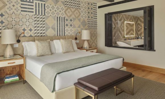 Deluxe King Room with Valley View and Terrace