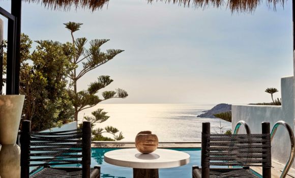 SIGNATURE RETREAT