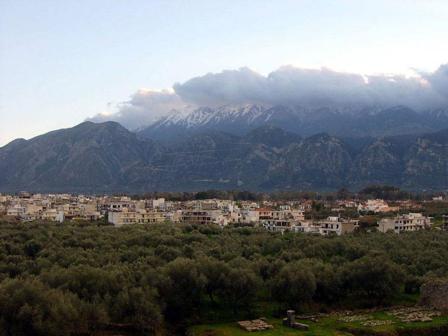 Тайгет. Гора Тайгет Спарта. Гора Тайгет в Греции. Тайгет Пелопоннес. Гора Парнас.