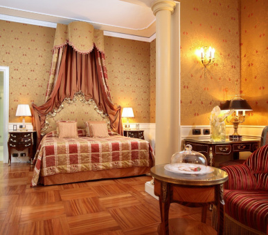 Фото Grand Hotel Majestic gia Baglioni (Италия, Флоренция) 6