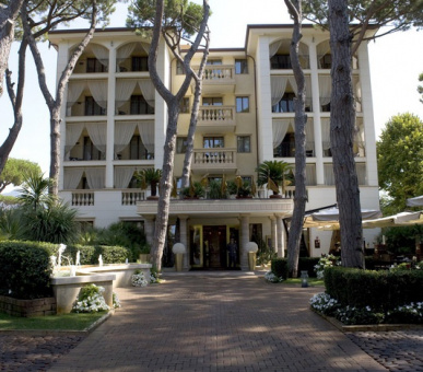 Photo Grand Hotel Imperiale (Италия, Форте дей Марми) 20