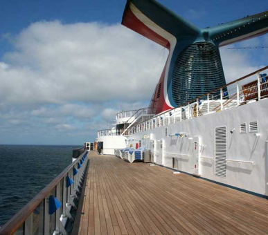Photo Лайнер Carnival Spirit (Морские круизы, Carnival Cruise Line) 3
