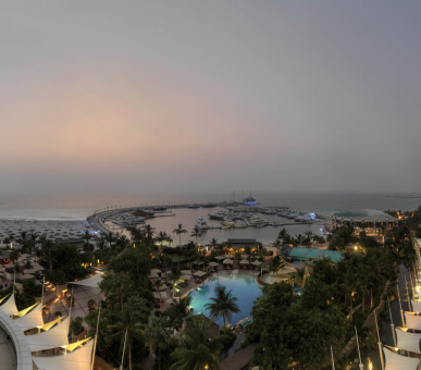 Photo Jumeirah Beach Hotel (Дубаи, Джумейра) 43
