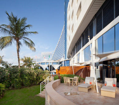 Photo Jumeirah Beach Hotel (Дубаи, Джумейра) 11
