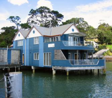 Photo The Boathouse Luxury Apartments (Новая Зеландия, Бей-оф-Айлендс) 2