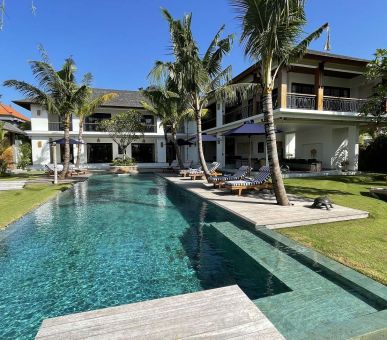 Фото Villa Bogor 3