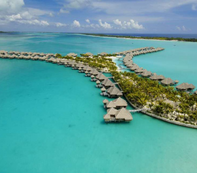 Photo The St. Regis Bora Bora Resort (Французская Полинезия, о. Бора Бора) 1