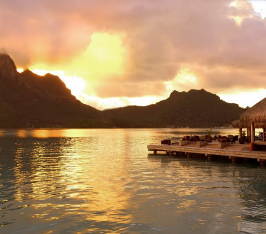 Photo The St. Regis Bora Bora Resort (Французская Полинезия, о. Бора Бора) 9