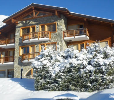 Les Elfes Summer Camp