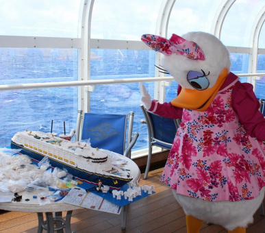 Photo Лайнер Disney Wonder (Круизы, Disney Cruise Line) 5