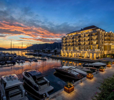 Фото Regent Porto Montenegro 1