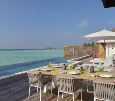 Фото Four Seasons Resort Maldives At Kuda Huraa 41