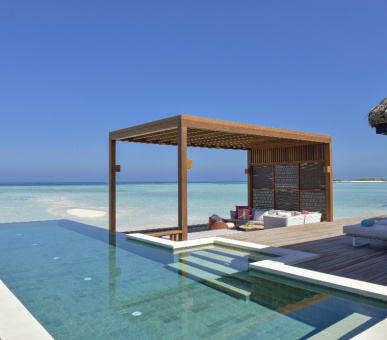 Фото Four Seasons Resort Maldives At Kuda Huraa 44