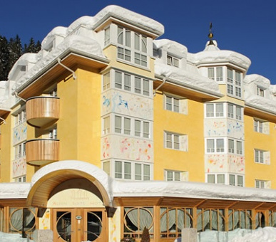 Photo Alpen Suite Hotel (Италия, Мадонна ди Кампильо) 4