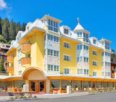 Фото Alpen Suite Hotel (Италия, Мадонна ди Кампильо) 9
