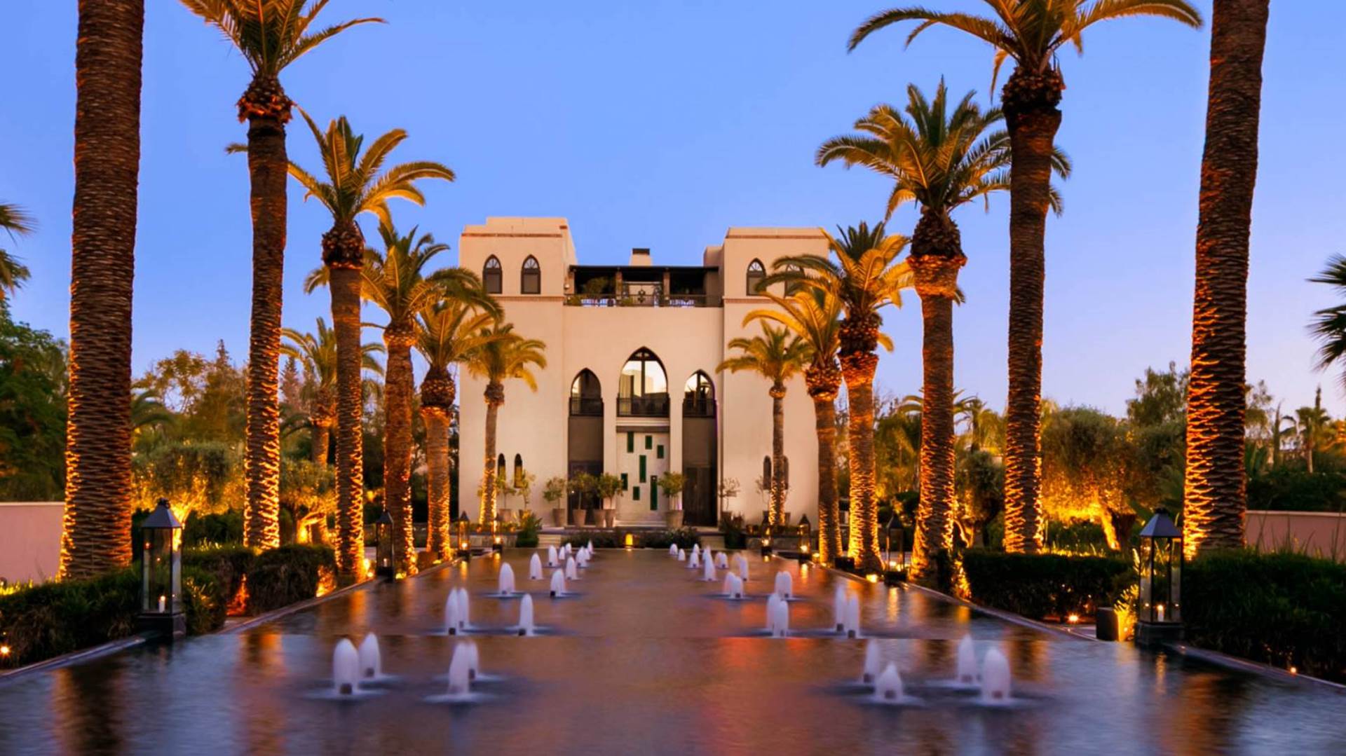 Марракеш дурманная. Курорт Марракеш Марокко. Four Seasons Resort 5* Marrakech Марокко. Восход Марракеша. Восход в Марокко.
