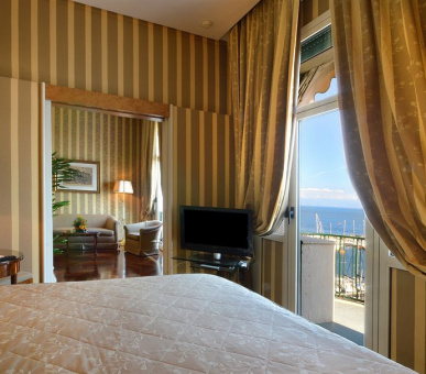 Photo Grand Hotel Vesuvio (Италия, Неаполь) 10