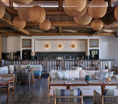 Photo Myconian Sunrise Relais & Chateaux 9