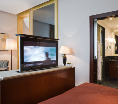 Photo Hotel Fouquet's Barriere on the Champs Elysees Avenue (Франция, Париж) 16