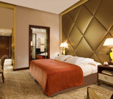 Photo Hotel Fouquet's Barriere on the Champs Elysees Avenue (Франция, Париж) 15