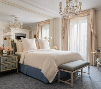 Фото Four Seasons Hotel George V, Paris 48