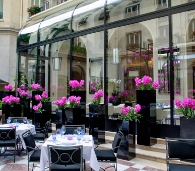 Фото Four Seasons Hotel George V, Paris 34