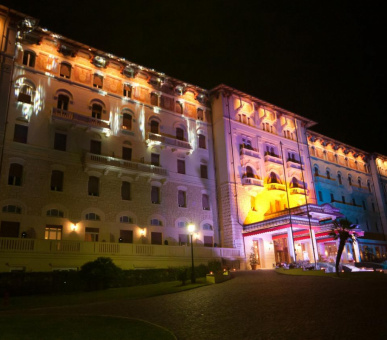Photo Grand Hotel Palazzo Della Fonte (Италия, Фьюджи) 18