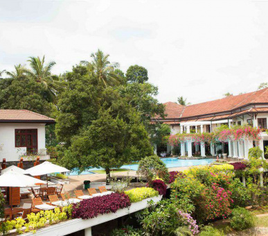 Photo Mahaweli Reach Hotel (Шри Ланка, Канди) 1