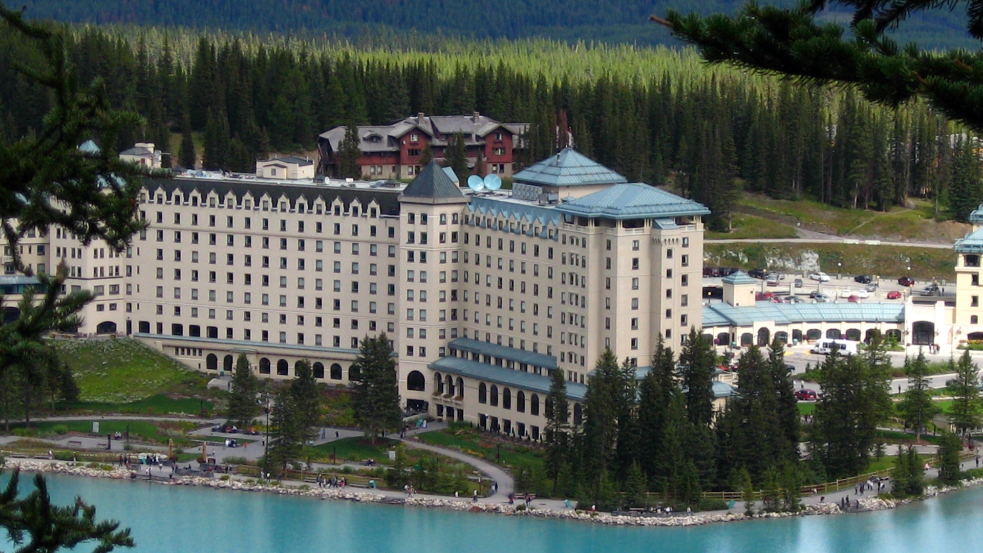 Hotel The Fairmont Chateau Lake Louise 5* (the-fairmont-chateau-lake ...
