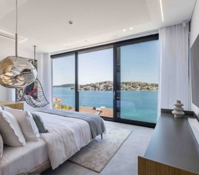 Photo Luxury Beachfront Villa Smart Sienna 5