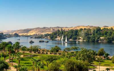 Following the River: Cruises on the Amazon, Yangtze, Nile and Zambezi