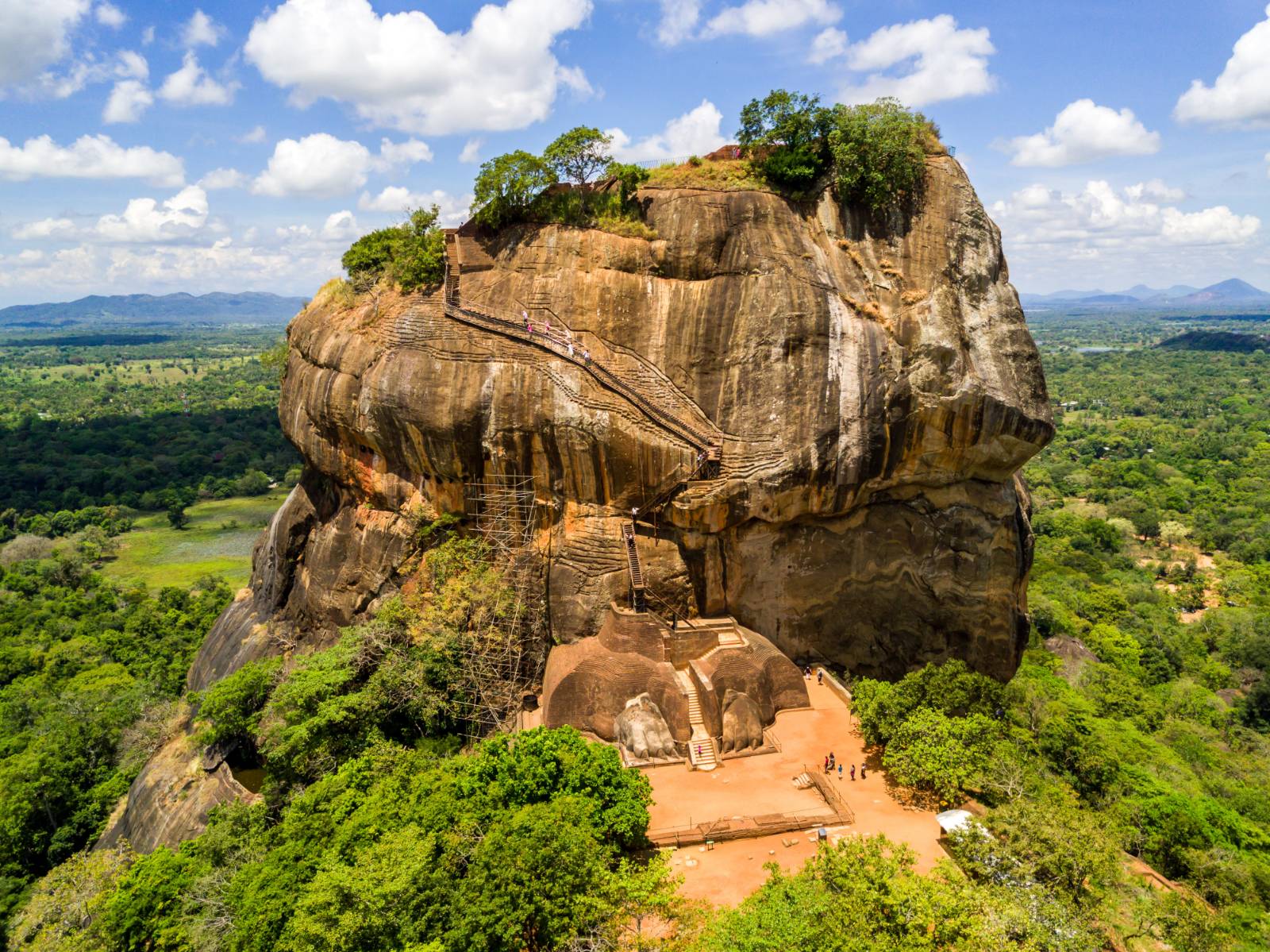 Sri Lanka: The Cultural Triangle and Treasures of the South
